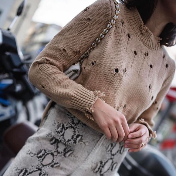 ZARA | Distressed Destroyed Knit Taupe Crew Neck Brown Tan Cotton Sweater - Picture 12 of 13